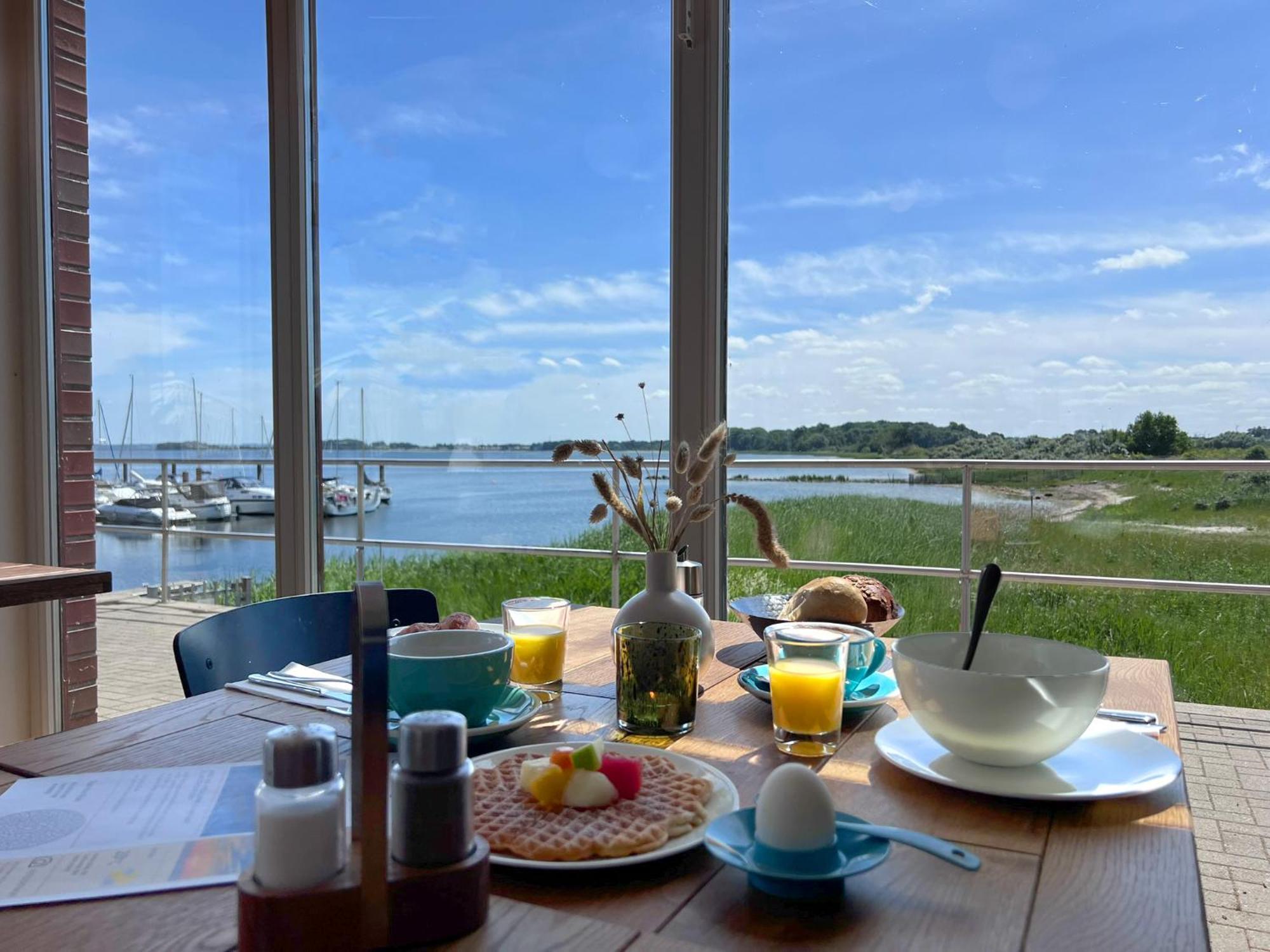 Bades Huk Marina Hotel Hohen Wieschendorf Εξωτερικό φωτογραφία